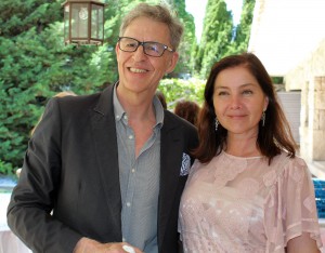 Santiago Botas, consultor y fundador del proyecto GAULAS, junto a Rosa Vañó, directora comercial de Castillo de Canena