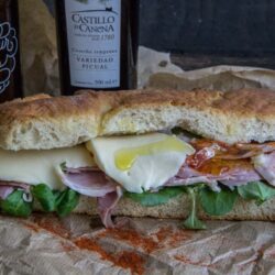 receta de bocadillo de lacón, queso de tetillas y AOVE